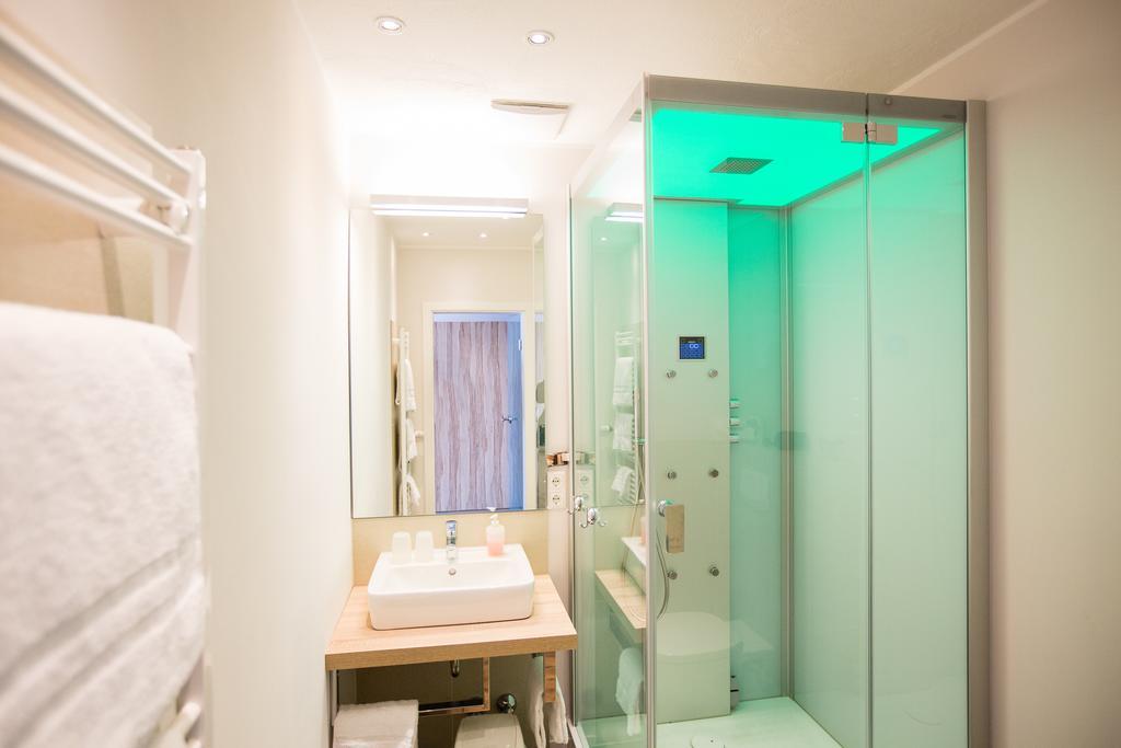 Hotel Roeb Nideggen Quarto foto